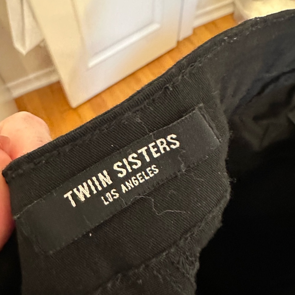 Women’s Black Cargo Pants - Picture 2 of 5